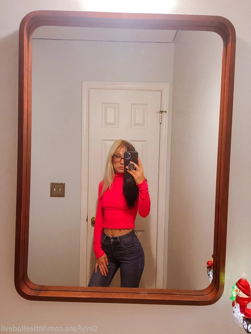 littleelladevil Onlyfans leaked photo 6263059 on Hotleaks.tv