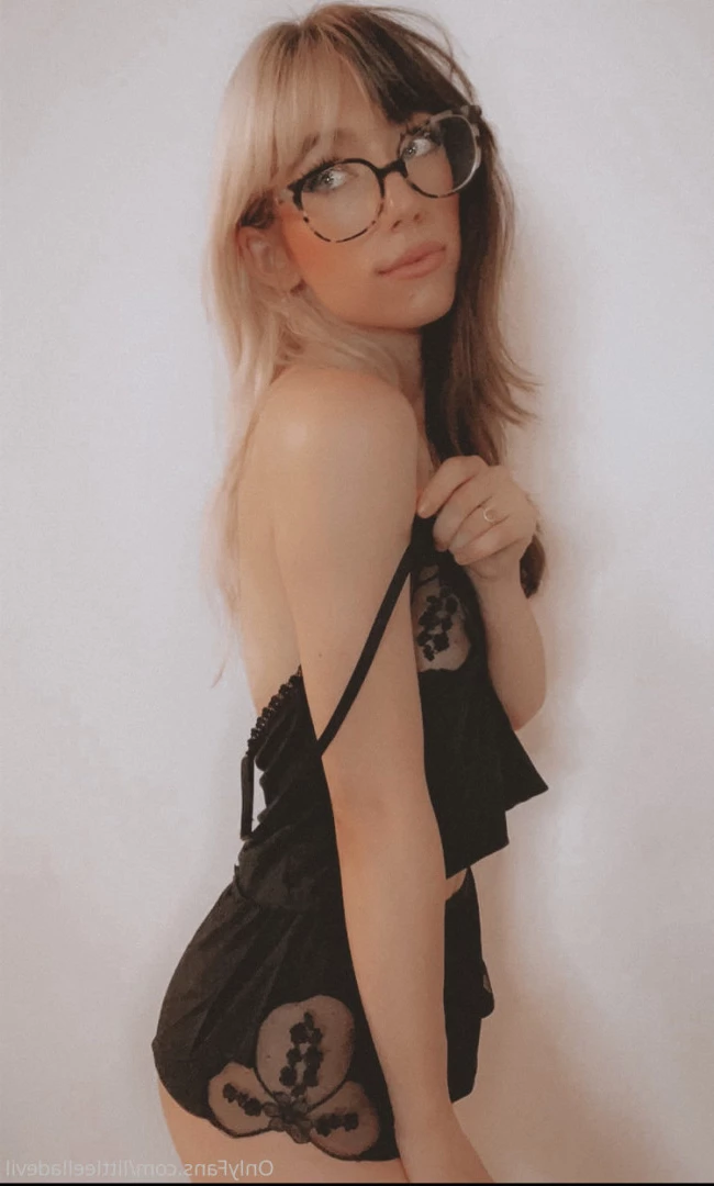 littleelladevil Onlyfans leaked photo 6263369 on Hotleaks.tv