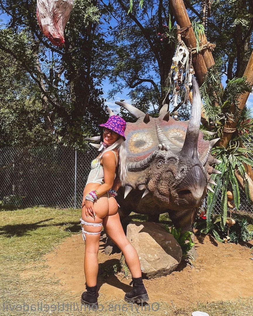 littleelladevil Onlyfans leaked photo 9419790 on Hotleaks.tv