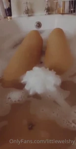 4908686