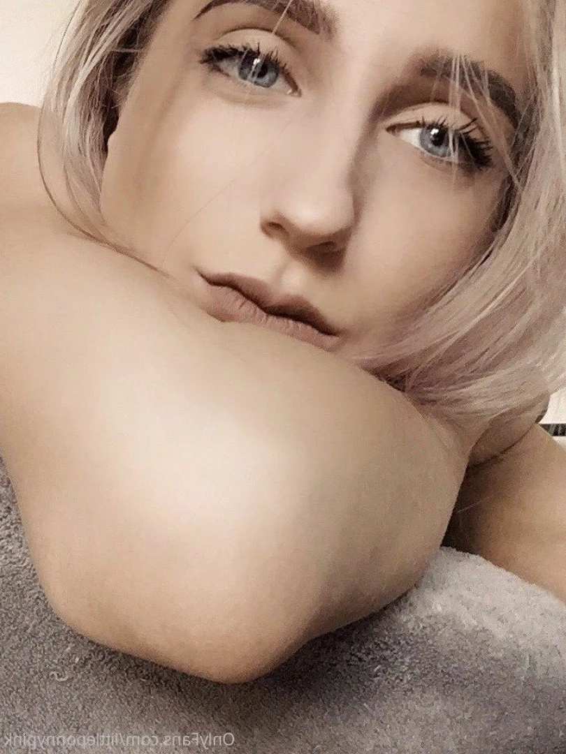 Molli💖XO XO🐲 [ littleponnypink ] Onlyfans leaked photo 3198589 on Hotleaks.tv