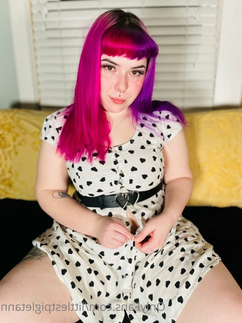 littlestpigletann 💜 [ littlestpigletann ] Onlyfans leaked photo 3150679 on Hotleaks.tv