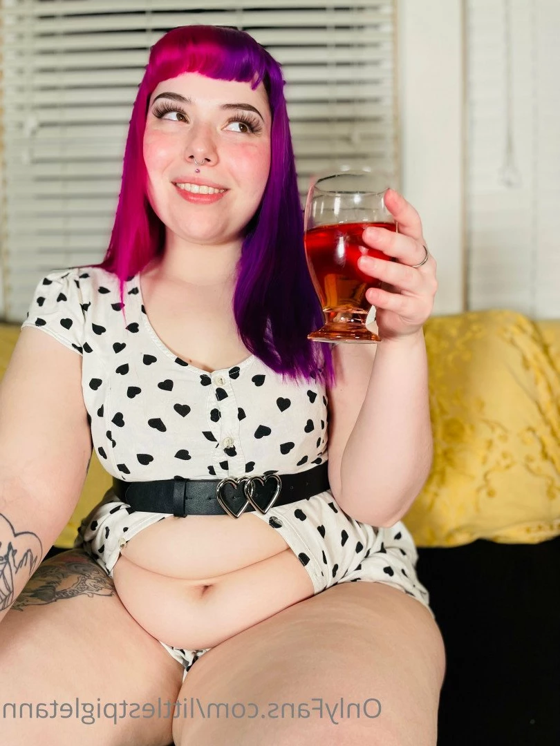 littlestpigletann 💜 [ littlestpigletann ] Onlyfans leaked photo 3150926 on Hotleaks.tv