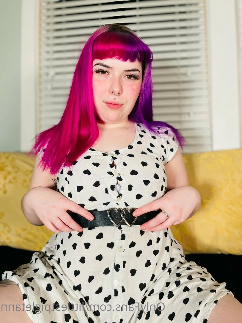 littlestpigletann 💜 [ littlestpigletann ] Onlyfans leaked photo 3152581 on Hotleaks.tv
