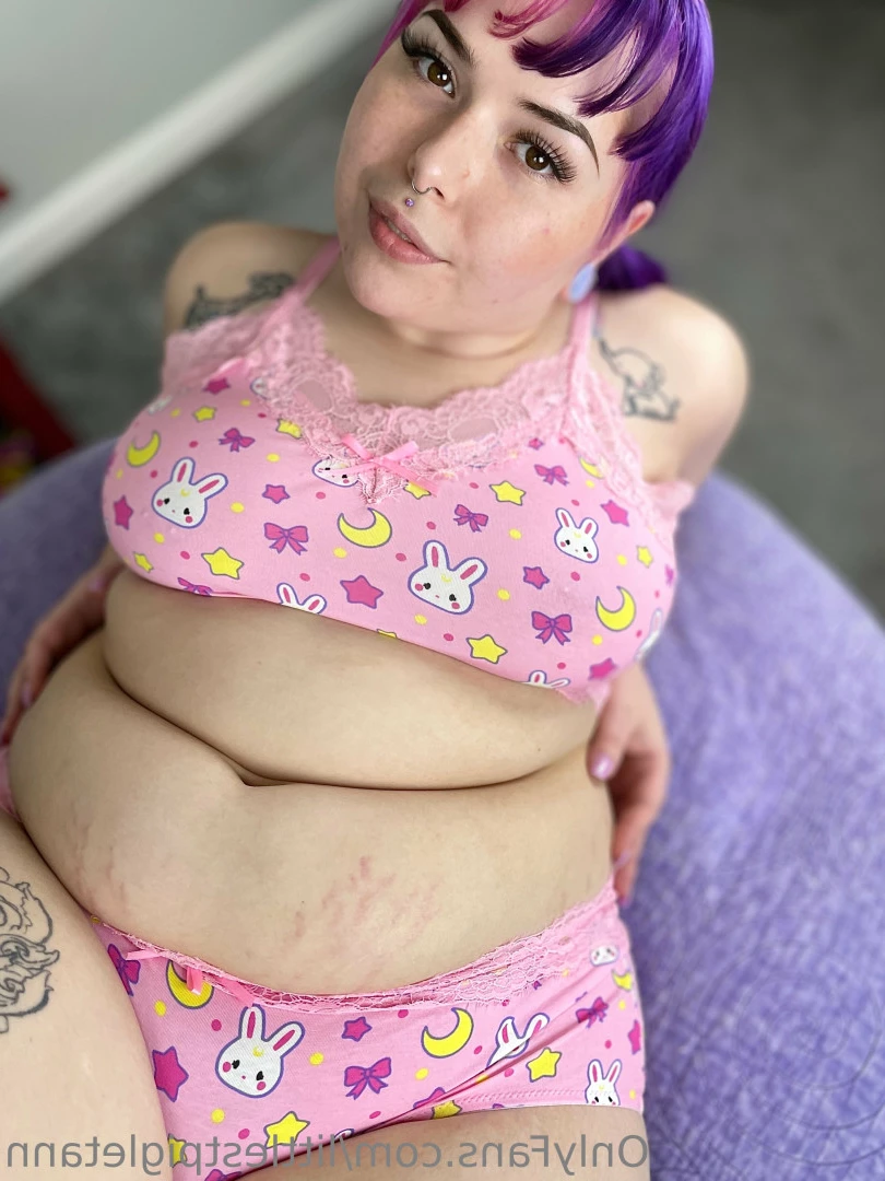 littlestpigletann 💜 [ littlestpigletann ] Onlyfans leaked photo 9526469 on Hotleaks.tv