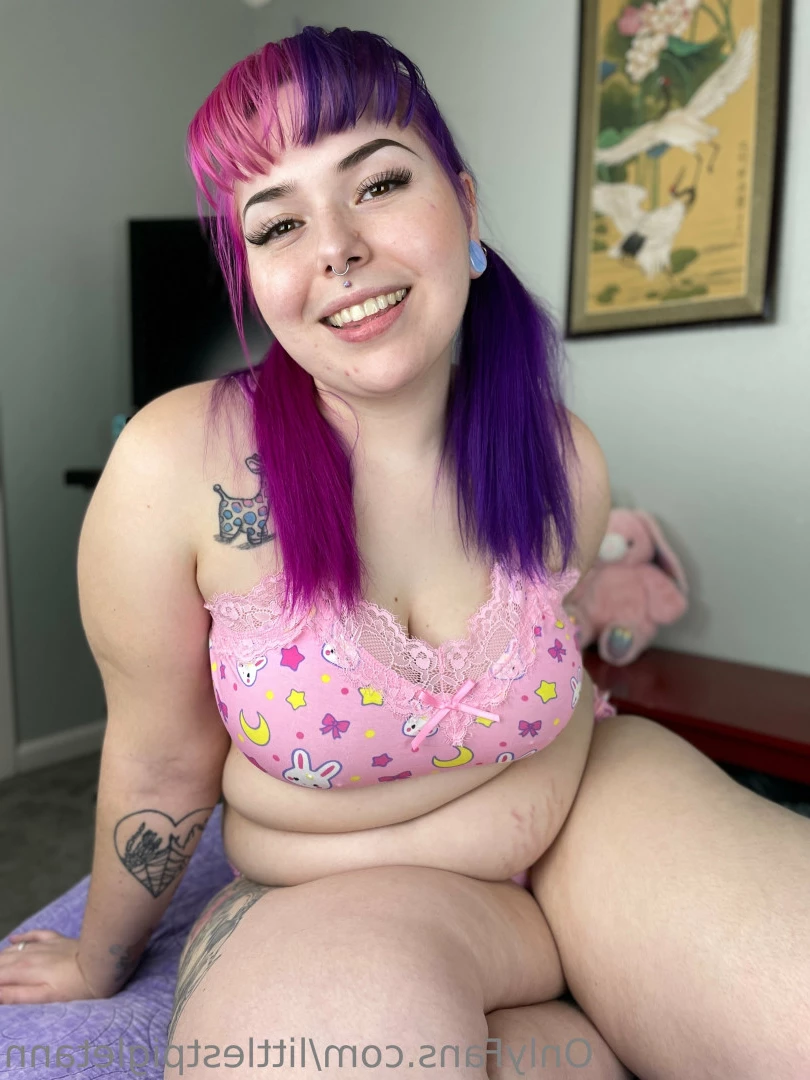 littlestpigletann 💜 [ littlestpigletann ] Onlyfans leaked photo 9526623 on Hotleaks.tv