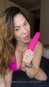 London Keyes [ londonkeyes ] Onlyfans leaked video 4134043 on Hotleaks.tv