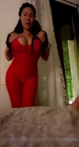 8918238