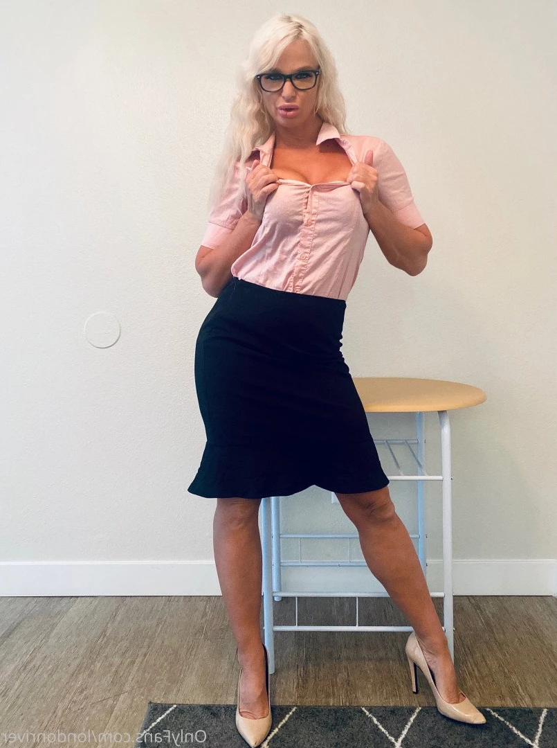 London River [ londonriver ] Onlyfans leaked photo 3146704 on Hotleaks.tv