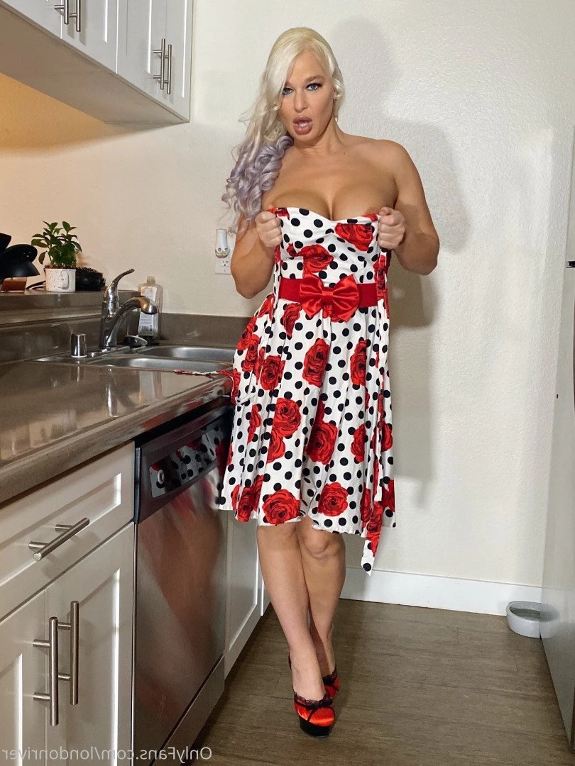 London River [ londonriver ] Onlyfans leaked photo 3147726 on Hotleaks.tv