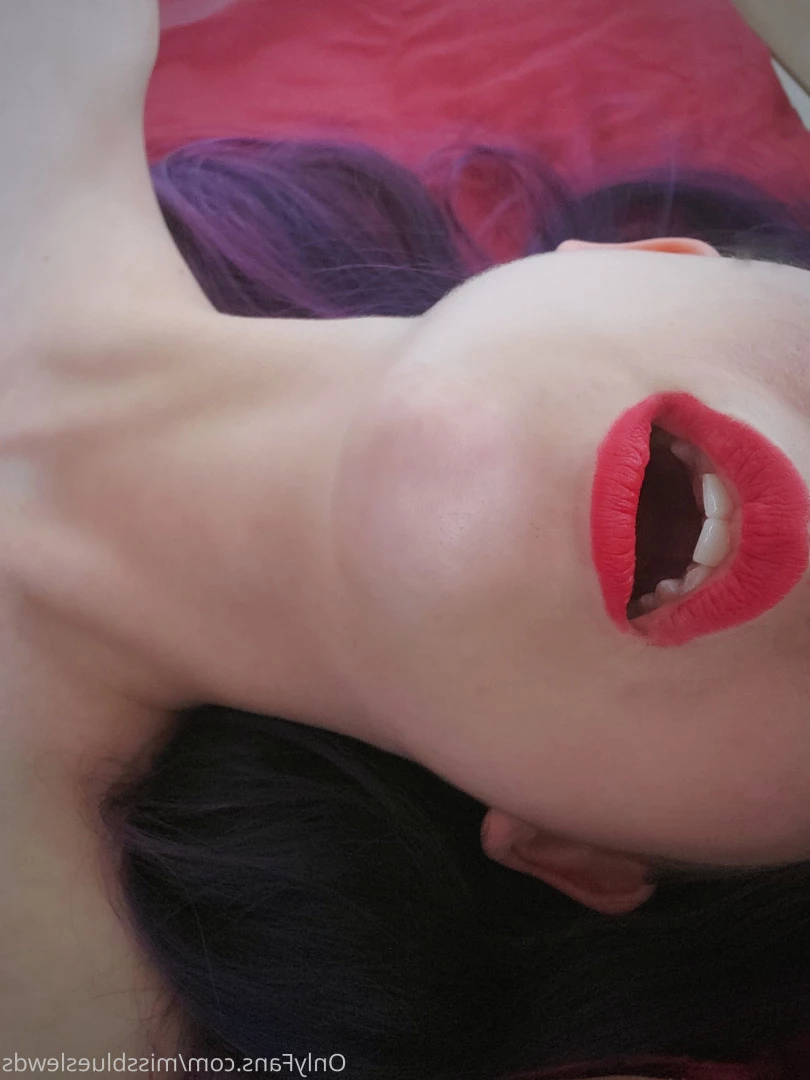 Miss Blue [ lookingformybluesky ] Onlyfans leaked photo 10348704 on Hotleaks.tv