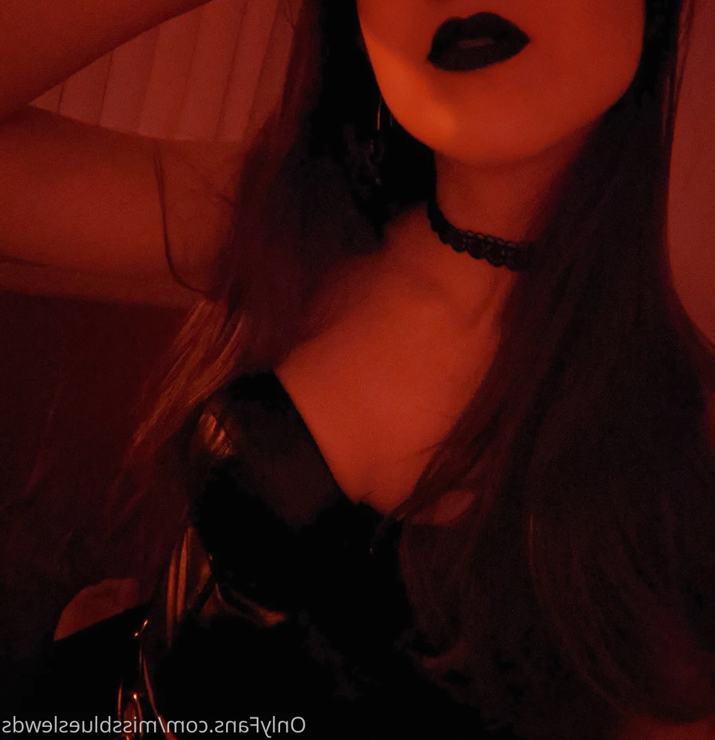 Miss Blue [ lookingformybluesky ] Onlyfans leaked photo 10349453 on Hotleaks.tv