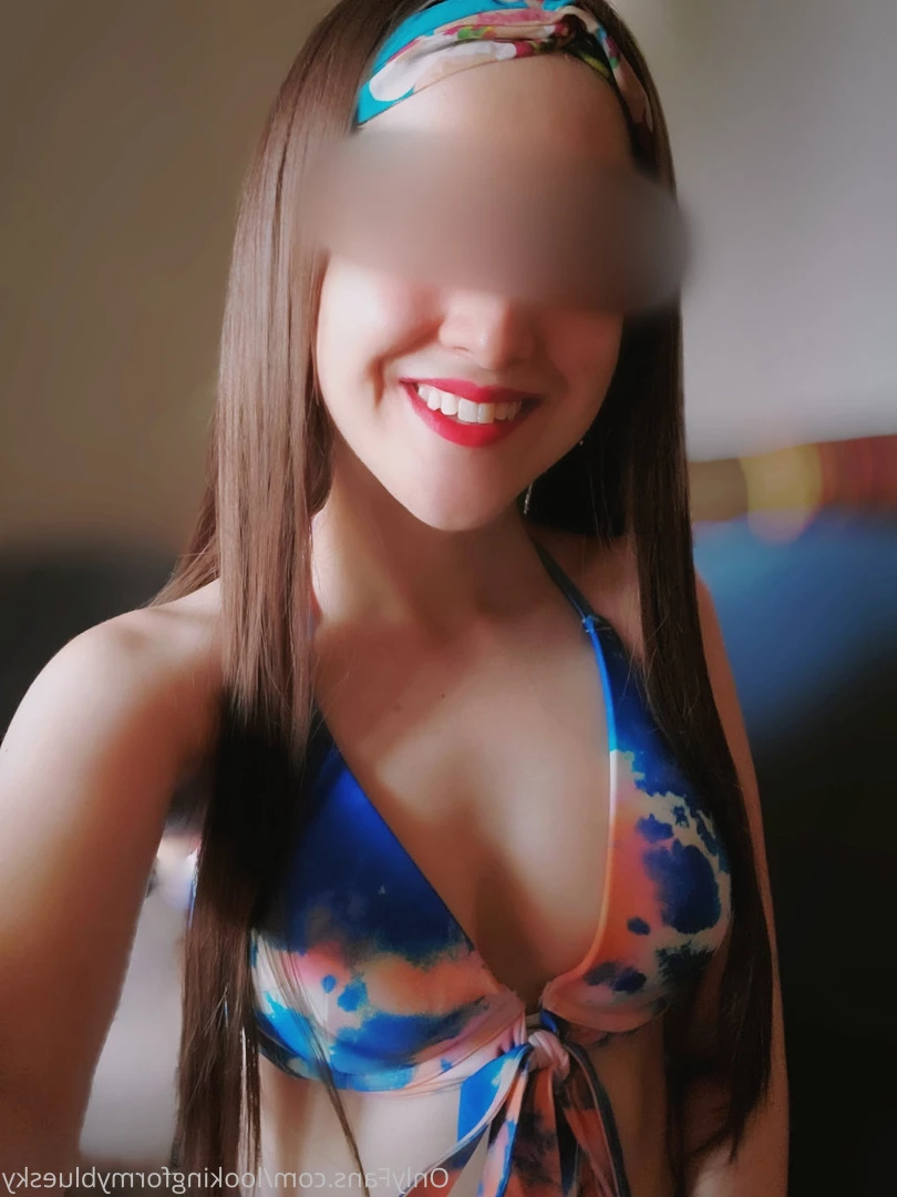 Miss Blue [ lookingformybluesky ] Onlyfans leaked photo 10359547 on Hotleaks.tv