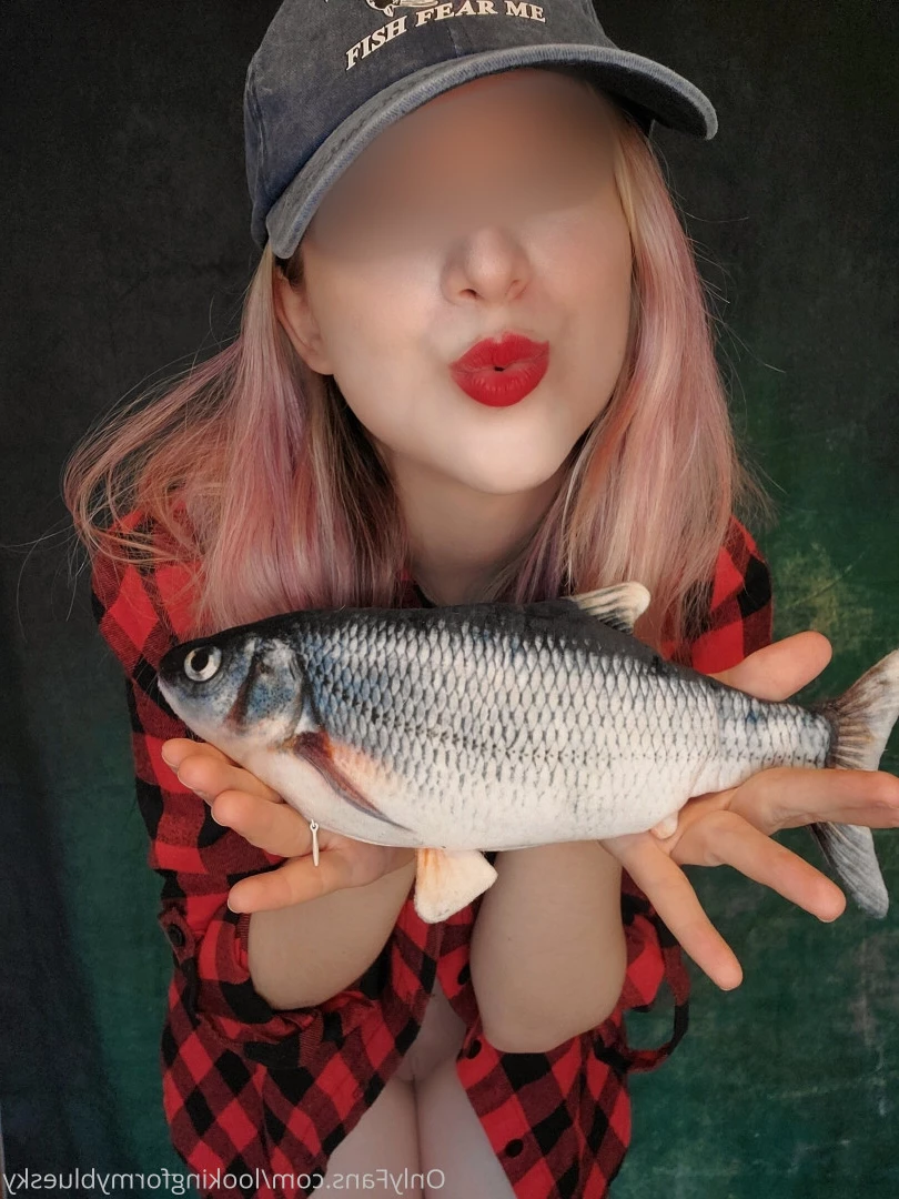 Miss Blue [ lookingformybluesky ] Onlyfans leaked photo 10359769 on Hotleaks.tv