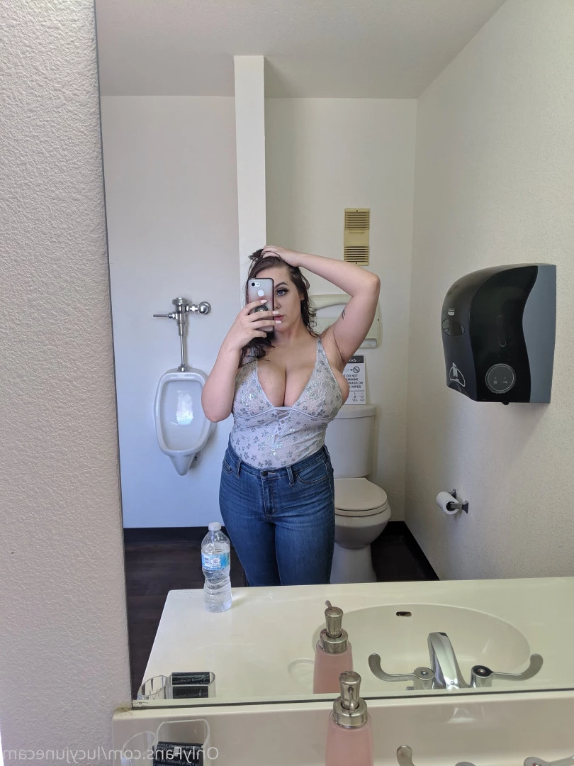 Lucy June [ lucyjunecam ] Onlyfans leaked photo 10320461 on Hotleaks.tv