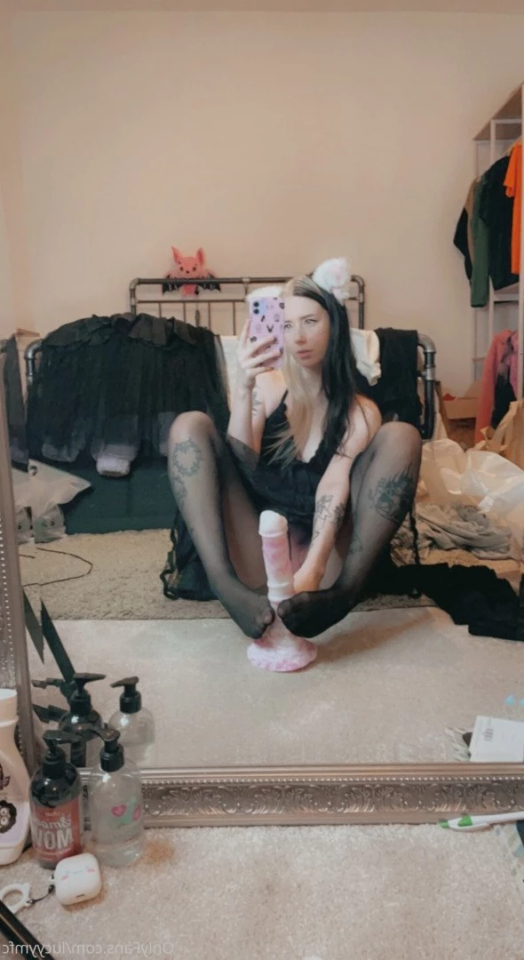Lucyy [ lucyymfc ] Onlyfans leaked photo 3154004 on Hotleaks.tv