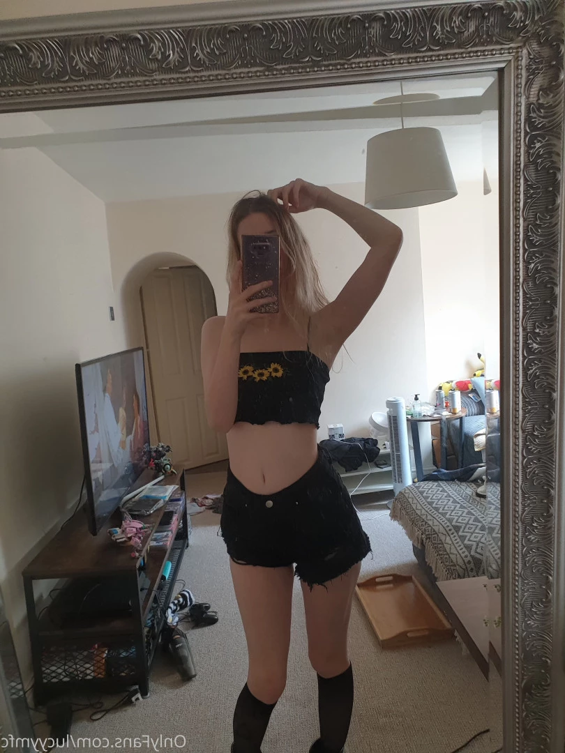 Lucyy [ lucyymfc ] Onlyfans leaked photo 9697250 on Hotleaks.tv