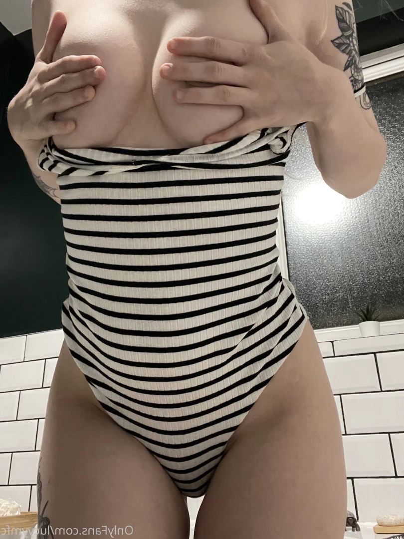 Lucyy [ lucyymfc ] Onlyfans leaked photo 9698445 on Hotleaks.tv