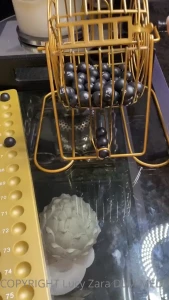 8911092