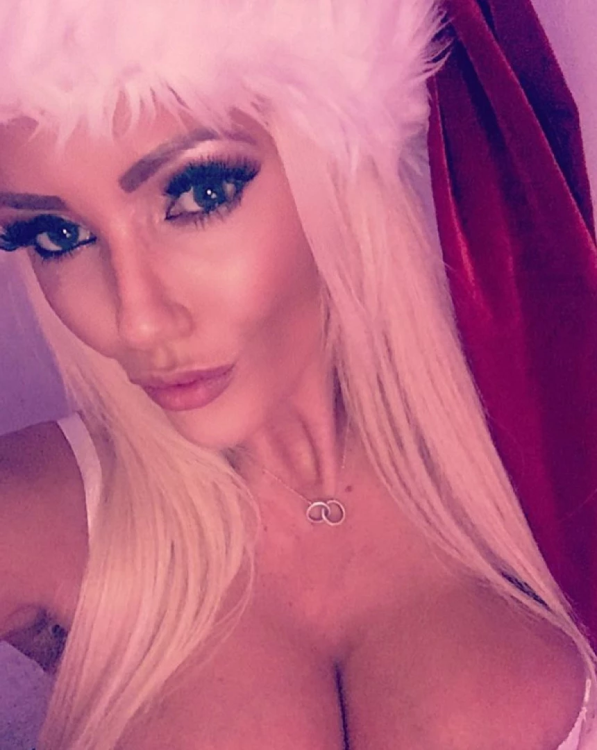 🇬🇧𝙇𝙐𝘾𝙔𝙕𝘼𝙍𝘼🇬🇧 𝙐𝙆 '𝙎 𝙃𝙊𝙏𝙏𝙀𝙎𝙏 𝙋𝙊𝙎𝙃 𝙈𝙄𝙇𝙁  😈 [ lucyzara ] Onlyfans leaked photo 9375485 on Hotleaks.tv