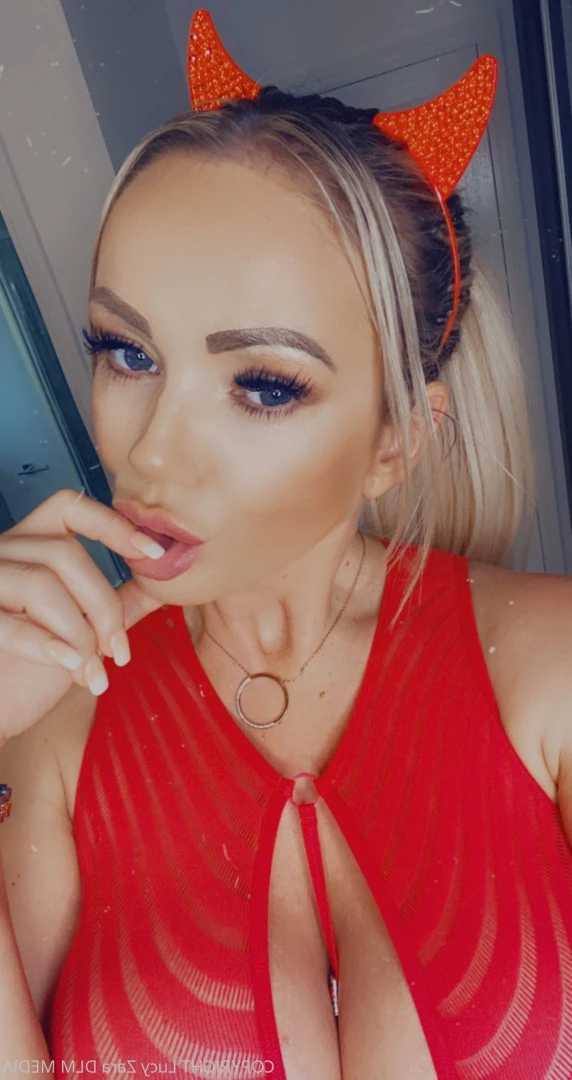 🇬🇧𝙇𝙐𝘾𝙔𝙕𝘼𝙍𝘼🇬🇧 𝙐𝙆 '𝙎 𝙃𝙊𝙏𝙏𝙀𝙎𝙏 𝙋𝙊𝙎𝙃 𝙈𝙄𝙇𝙁  😈 [ lucyzara ] Onlyfans leaked photo 9379275 on Hotleaks.tv