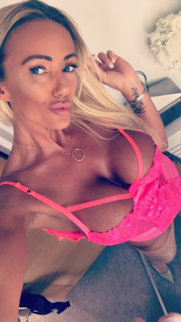 🇬🇧𝙇𝙐𝘾𝙔𝙕𝘼𝙍𝘼🇬🇧 𝙐𝙆 '𝙎 𝙃𝙊𝙏𝙏𝙀𝙎𝙏 𝙋𝙊𝙎𝙃 𝙈𝙄𝙇𝙁  😈 [ lucyzara ] Onlyfans leaked photo 9382298 on Hotleaks.tv