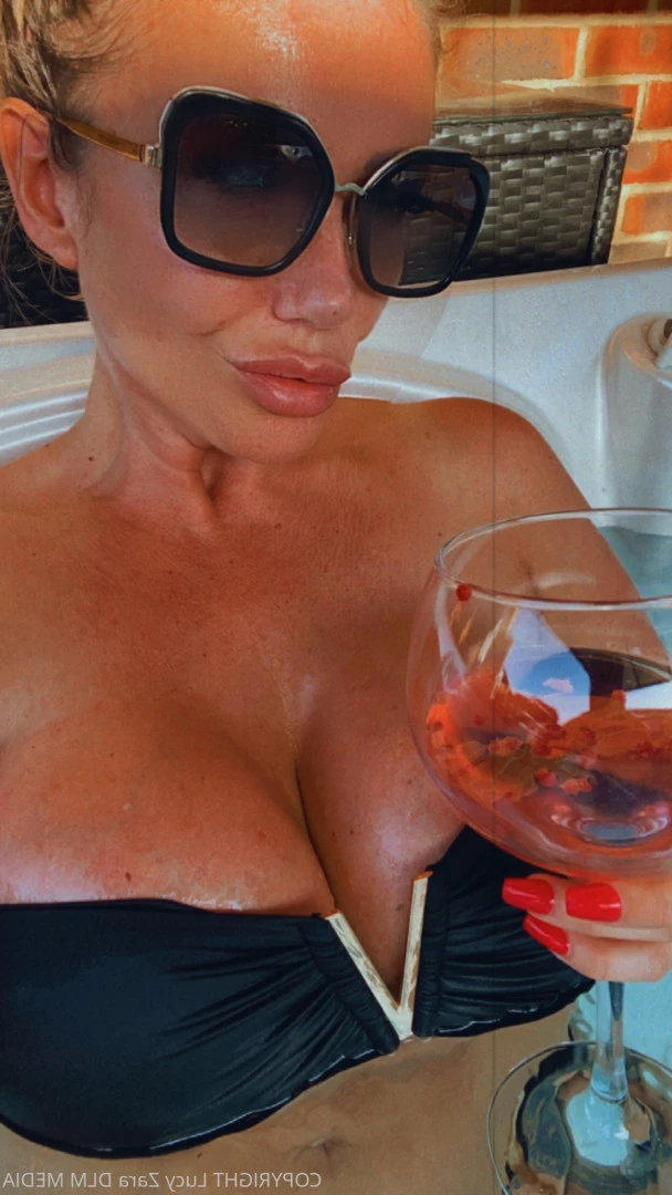 🇬🇧𝙇𝙐𝘾𝙔𝙕𝘼𝙍𝘼🇬🇧 𝙐𝙆 '𝙎 𝙃𝙊𝙏𝙏𝙀𝙎𝙏 𝙋𝙊𝙎𝙃 𝙈𝙄𝙇𝙁  😈 [ lucyzara ] Onlyfans leaked photo 9389259 on Hotleaks.tv