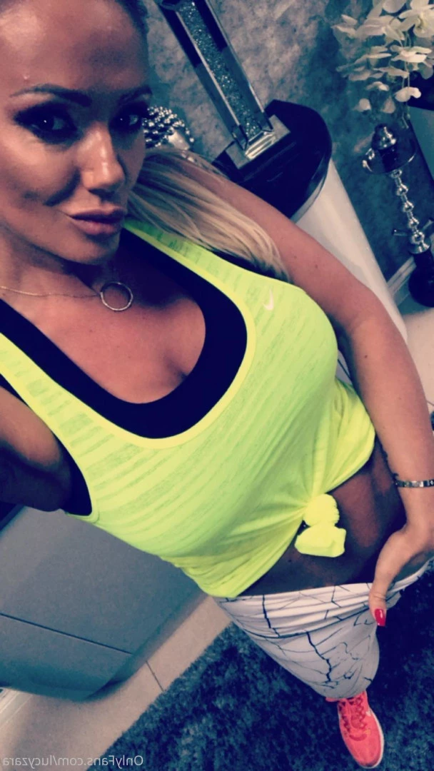 🇬🇧𝙇𝙐𝘾𝙔𝙕𝘼𝙍𝘼🇬🇧 𝙐𝙆 '𝙎 𝙃𝙊𝙏𝙏𝙀𝙎𝙏 𝙋𝙊𝙎𝙃 𝙈𝙄𝙇𝙁  😈 [ lucyzara ] Onlyfans leaked photo 9392308 on Hotleaks.tv