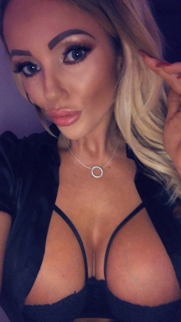 🇬🇧𝙇𝙐𝘾𝙔𝙕𝘼𝙍𝘼🇬🇧 𝙐𝙆 '𝙎 𝙃𝙊𝙏𝙏𝙀𝙎𝙏 𝙋𝙊𝙎𝙃 𝙈𝙄𝙇𝙁  😈 [ lucyzara ] Onlyfans leaked photo 9395190 on Hotleaks.tv