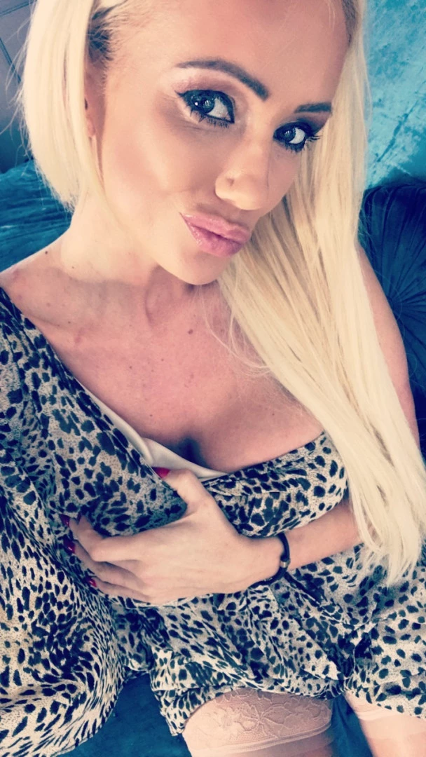 🇬🇧𝙇𝙐𝘾𝙔𝙕𝘼𝙍𝘼🇬🇧 𝙐𝙆 '𝙎 𝙃𝙊𝙏𝙏𝙀𝙎𝙏 𝙋𝙊𝙎𝙃 𝙈𝙄𝙇𝙁  😈 [ lucyzara ] Onlyfans leaked photo 9397642 on Hotleaks.tv