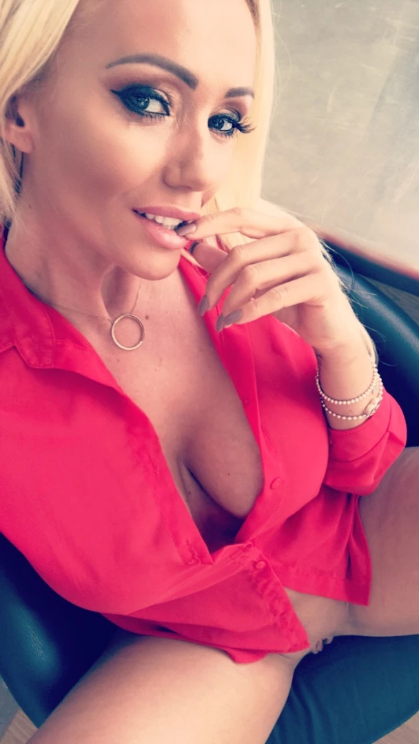 🇬🇧𝙇𝙐𝘾𝙔𝙕𝘼𝙍𝘼🇬🇧 𝙐𝙆 '𝙎 𝙃𝙊𝙏𝙏𝙀𝙎𝙏 𝙋𝙊𝙎𝙃 𝙈𝙄𝙇𝙁  😈 [ lucyzara ] Onlyfans leaked photo 9404873 on Hotleaks.tv