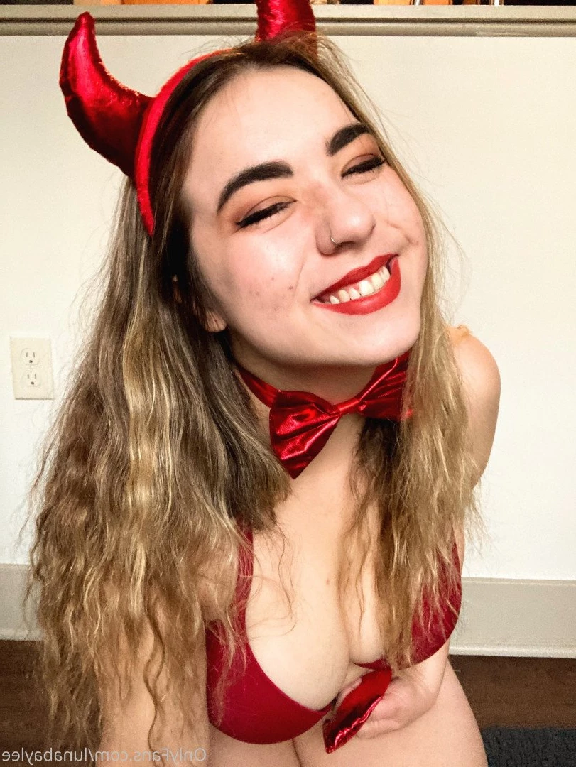 Luna Baylee [ lunabaylee ] Onlyfans leaked photo 3129494 on Hotleaks.tv