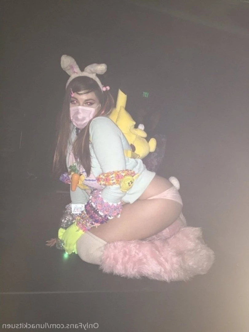 Luna C. Kitsuen [ lunackitsuen ] Onlyfans leaked photo 6252727 on Hotleaks.tv