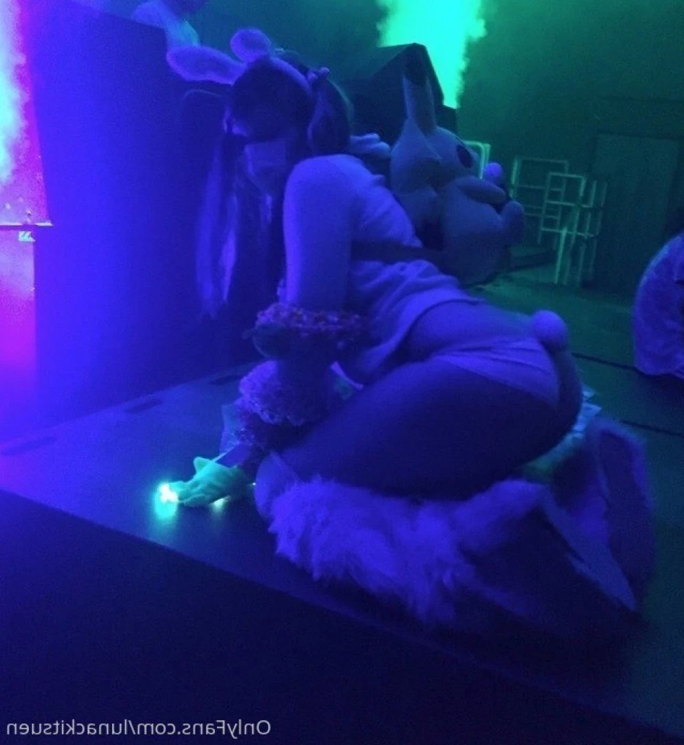 Luna C. Kitsuen [ lunackitsuen ] Onlyfans leaked photo 6254730 on Hotleaks.tv