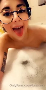 18299105