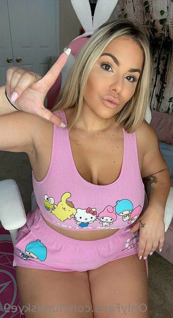 🟢 𝘿𝙤𝙢𝙢𝙚 𝙈𝙞𝙡𝙛 𝙊𝙣𝙡𝙞𝙣𝙚 𝙉𝙤𝙬 🟢 [ lunaskye9 ] Onlyfans leaked photo 12513754 on Hotleaks.tv