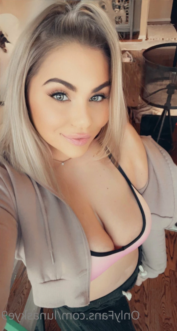 🟢 𝘿𝙤𝙢𝙢𝙚 𝙈𝙞𝙡𝙛 𝙊𝙣𝙡𝙞𝙣𝙚 𝙉𝙤𝙬 🟢 [ lunaskye9 ] Onlyfans leaked photo 12535104 on Hotleaks.tv