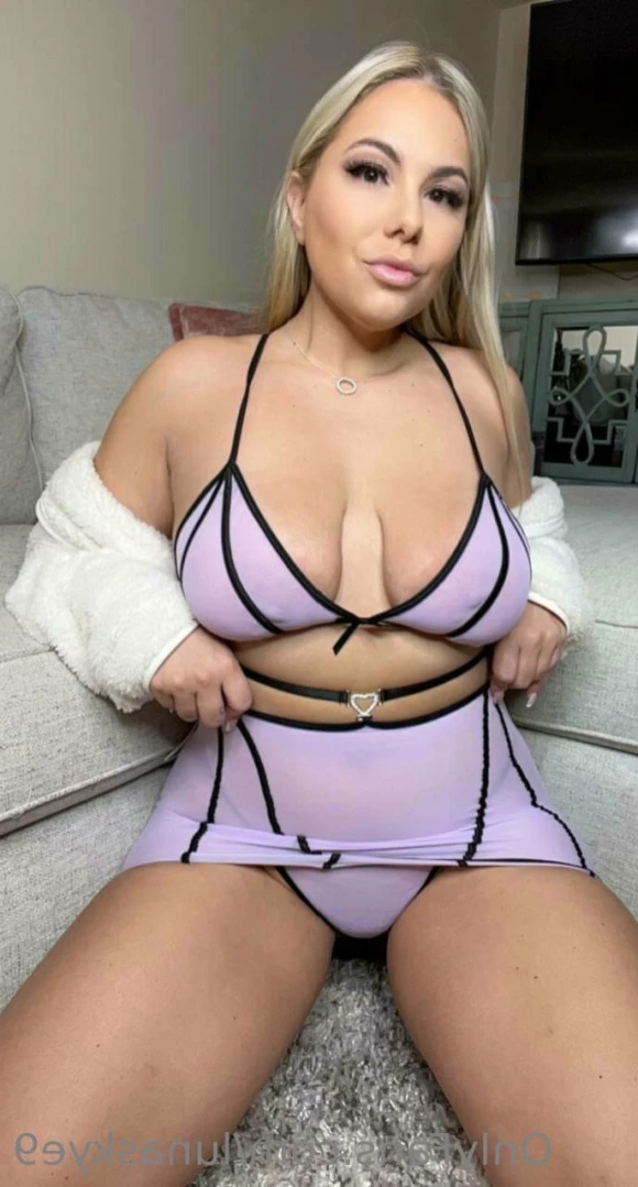 🟢 𝘿𝙤𝙢𝙢𝙚 𝙈𝙞𝙡𝙛 𝙊𝙣𝙡𝙞𝙣𝙚 𝙉𝙤𝙬 🟢 [ lunaskye9 ] Onlyfans leaked photo 13150812 on Hotleaks.tv
