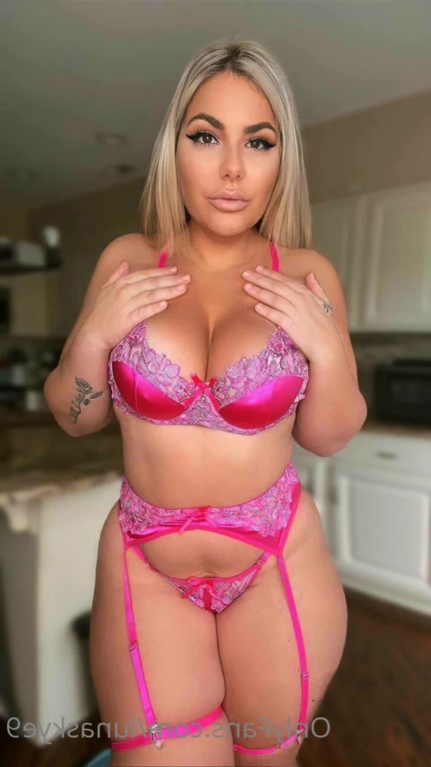 🟢 𝘿𝙤𝙢𝙢𝙚 𝙈𝙞𝙡𝙛 𝙊𝙣𝙡𝙞𝙣𝙚 𝙉𝙤𝙬 🟢 [ lunaskye9 ] Onlyfans leaked photo 13152602 on Hotleaks.tv