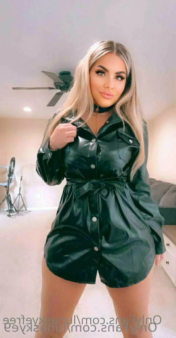 🟢 𝘿𝙤𝙢𝙢𝙚 𝙈𝙞𝙡𝙛 𝙊𝙣𝙡𝙞𝙣𝙚 𝙉𝙤𝙬 🟢 [ lunaskye9 ] Onlyfans leaked photo 13153680 on Hotleaks.tv