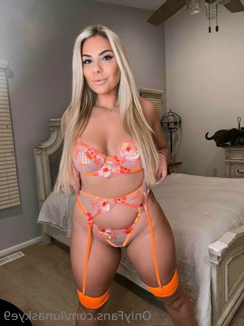 🟢 𝘿𝙤𝙢𝙢𝙚 𝙈𝙞𝙡𝙛 𝙊𝙣𝙡𝙞𝙣𝙚 𝙉𝙤𝙬 🟢 [ lunaskye9 ] Onlyfans leaked photo 13153807 on Hotleaks.tv