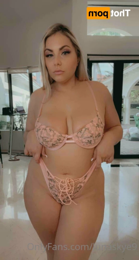 🟢 𝘿𝙤𝙢𝙢𝙚 𝙈𝙞𝙡𝙛 𝙊𝙣𝙡𝙞𝙣𝙚 𝙉𝙤𝙬 🟢 [ lunaskye9 ] Onlyfans leaked photo 14703842 on Hotleaks.tv