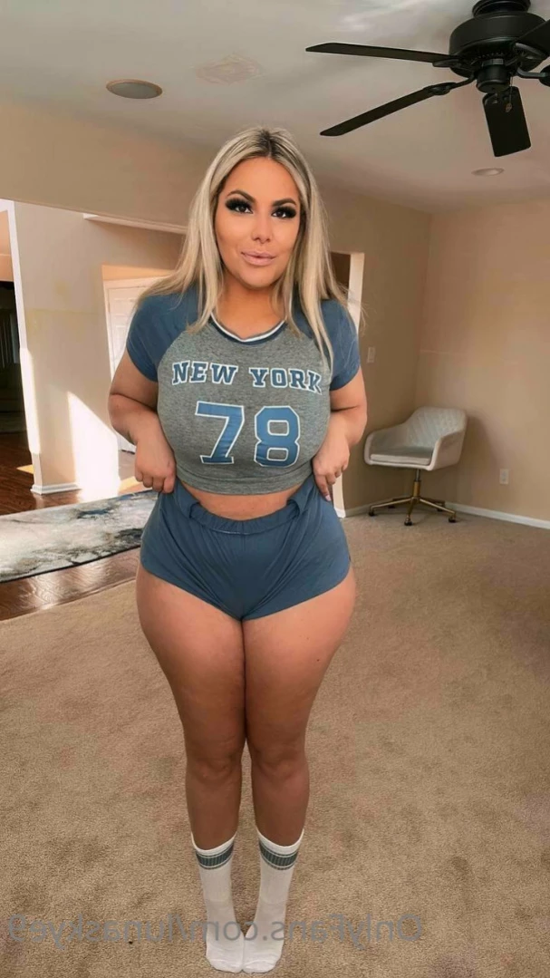 🟢 𝘿𝙤𝙢𝙢𝙚 𝙈𝙞𝙡𝙛 𝙊𝙣𝙡𝙞𝙣𝙚 𝙉𝙤𝙬 🟢 [ lunaskye9 ] Onlyfans leaked photo 16238328 on Hotleaks.tv