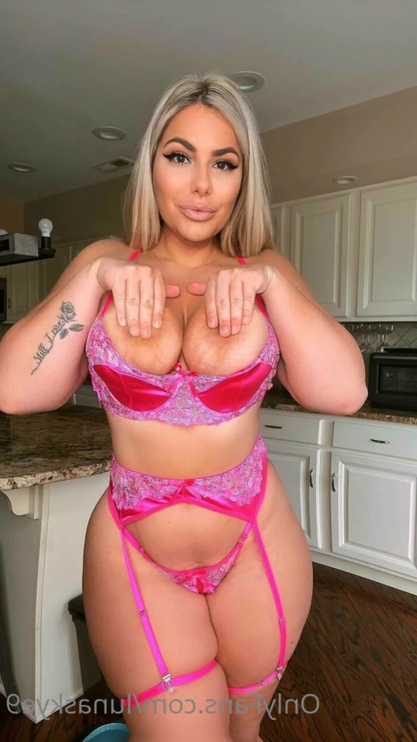 🟢 𝘿𝙤𝙢𝙢𝙚 𝙈𝙞𝙡𝙛 𝙊𝙣𝙡𝙞𝙣𝙚 𝙉𝙤𝙬 🟢 [ lunaskye9 ] Onlyfans leaked photo 16250272 on Hotleaks.tv