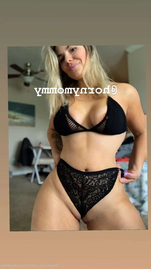 𝗥𝗘𝗔𝗟 𝗜𝗡𝗧𝗘𝗥𝗡𝗘𝗧 𝗚𝗜𝗥𝗟𝗙𝗥𝗜𝗘𝗡𝗗 [ girlfriendluna ] Onlyfans leaked photo 3143993 on Hotleaks.tv