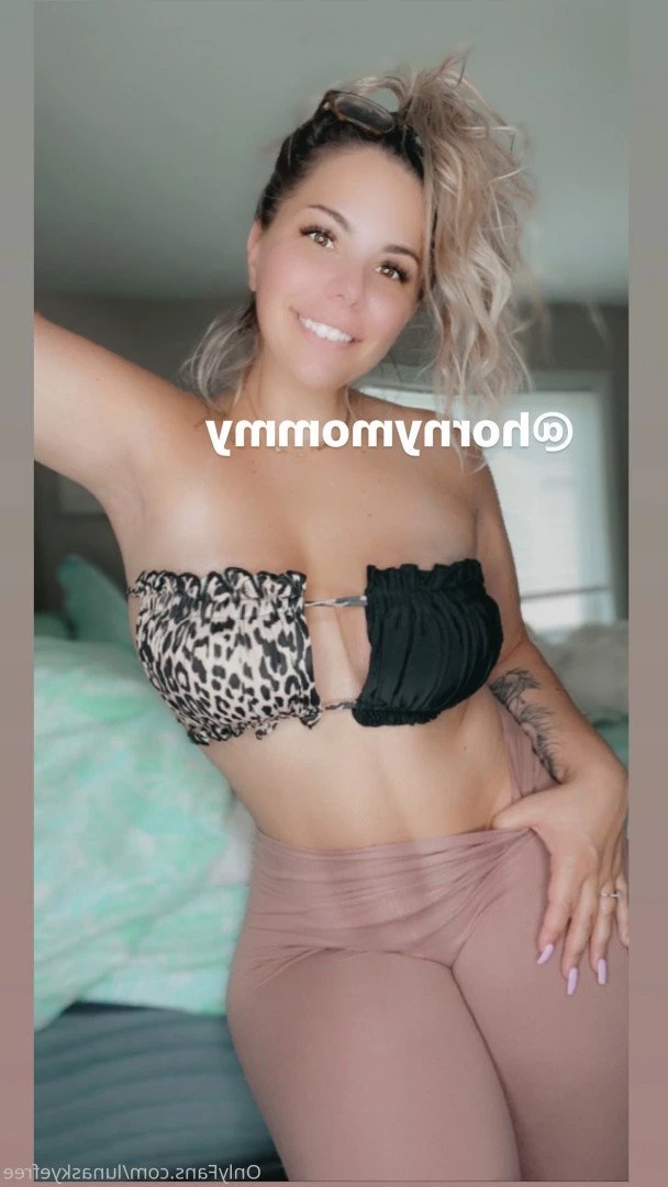 𝗥𝗘𝗔𝗟 𝗜𝗡𝗧𝗘𝗥𝗡𝗘𝗧 𝗚𝗜𝗥𝗟𝗙𝗥𝗜𝗘𝗡𝗗 [ girlfriendluna ] Onlyfans leaked photo 3143997 on Hotleaks.tv