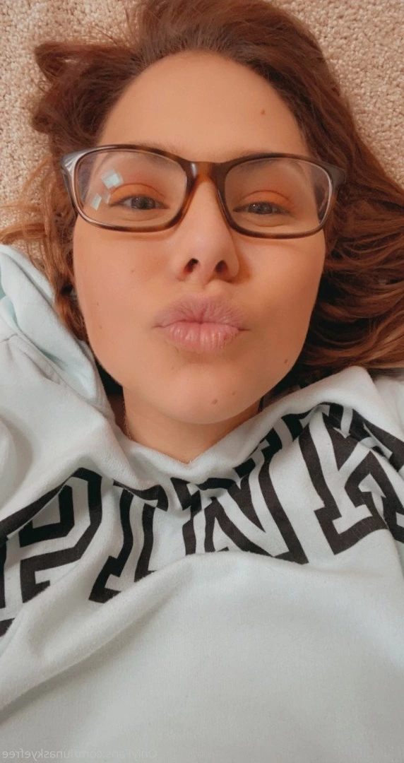 𝗥𝗘𝗔𝗟 𝗜𝗡𝗧𝗘𝗥𝗡𝗘𝗧 𝗚𝗜𝗥𝗟𝗙𝗥𝗜𝗘𝗡𝗗 [ girlfriendluna ] Onlyfans leaked photo 3145010 on Hotleaks.tv