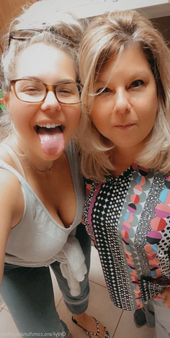 𝗥𝗘𝗔𝗟 𝗜𝗡𝗧𝗘𝗥𝗡𝗘𝗧 𝗚𝗜𝗥𝗟𝗙𝗥𝗜𝗘𝗡𝗗 [ girlfriendluna ] Onlyfans leaked photo 3145886 on Hotleaks.tv