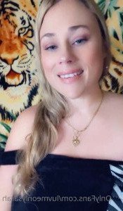 🇶 🇺 🇪 🇪 🇳  𝒐𝒇 𝒕𝒉𝒆 𝑻𝒊𝒕𝒔🤤 [ luvmeonlysarah ] Onlyfans leaked video 4184371 on Hotleaks.tv