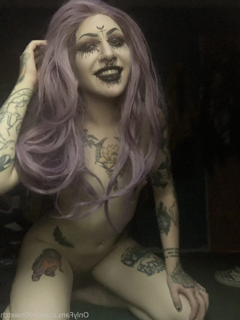 Tay 🌙🖤 [ m00nwxtch ] Onlyfans leaked photo 3084498 on Hotleaks.tv